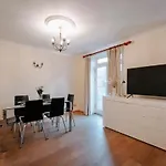 Fantastic Apartment 2Bdr Free Car Parking